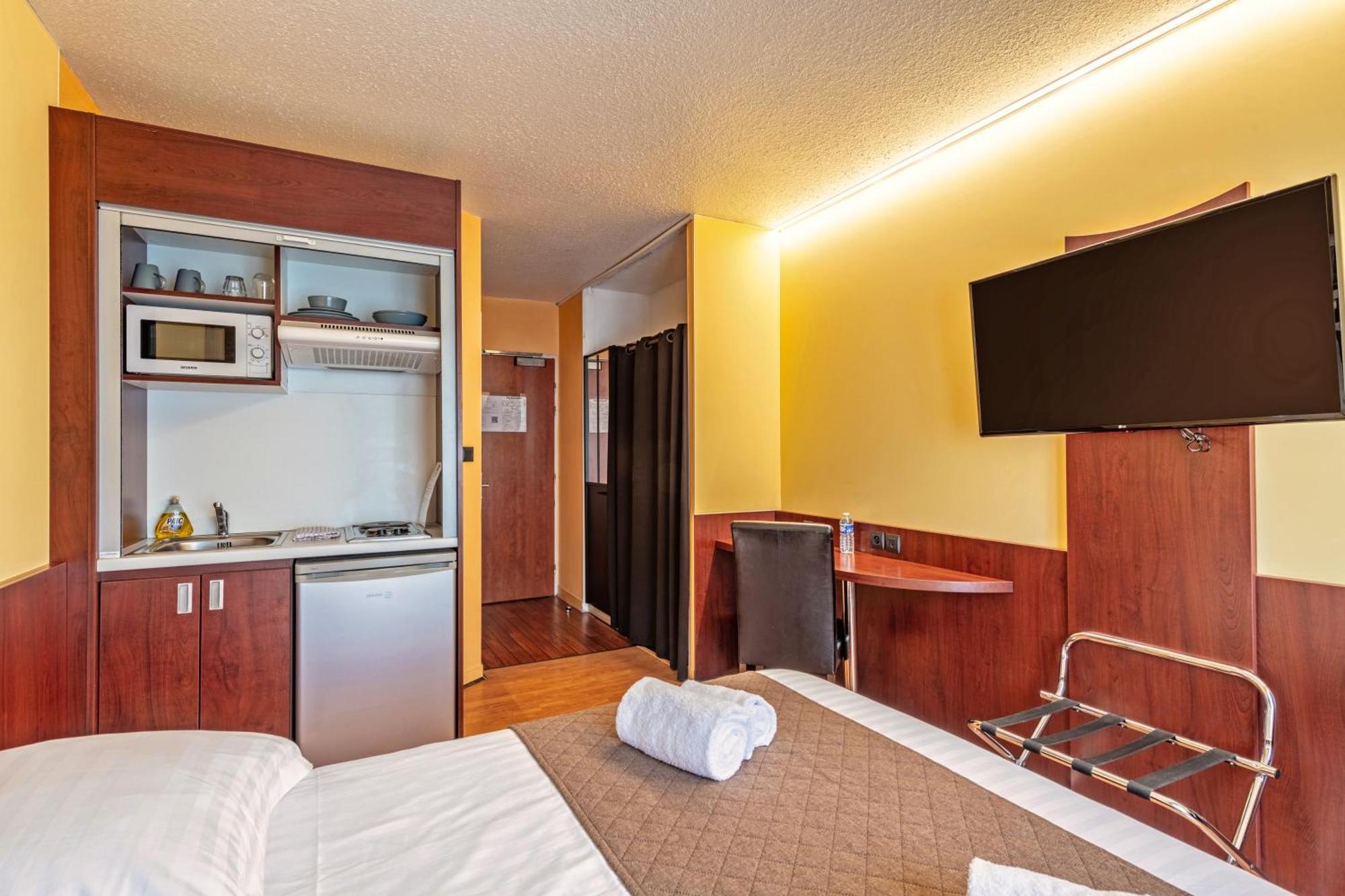 Double Room Kitchenette,1442773297:JPEG